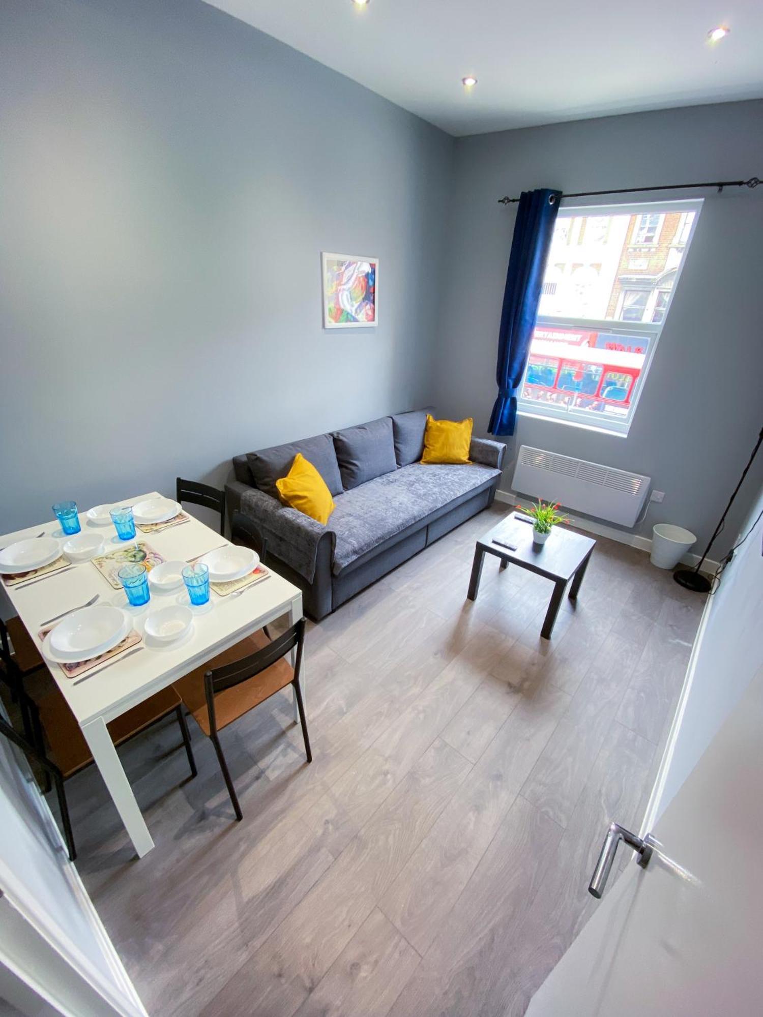 Modern 1 Bedroom Flat In Wood Green London Ngoại thất bức ảnh
